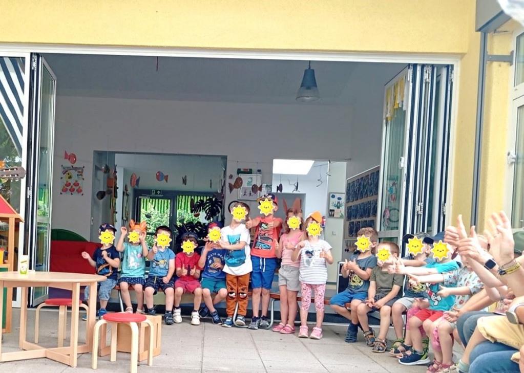 Familienpicknig im Kita Sonnenblumenland