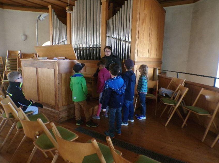 Besuch in der Kirche 